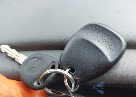 2004 GMC Sierra 1500 Sle из США, поврежденный, VIN 2GTEC13T341422251